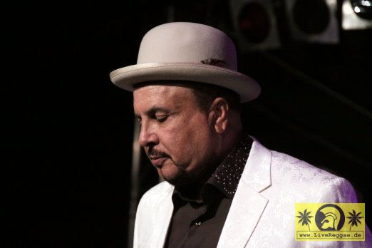 Dennis Alcapone (Jam) + Winston Reedy with Rude Rich and The Highnotes 8. Riverside Stomp - Reduit, Mainz-Kastel 02. Juni 2012 (8).JPG